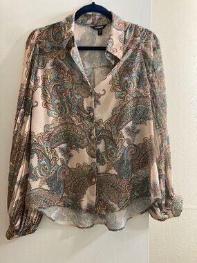 Express Paisley Button-Front Blouse in Pale Pink with Teal & Brown Accents